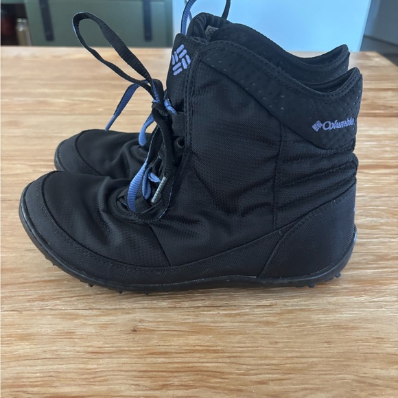 Columbia Boots Women’s 8.5 Waterpoof Hiking Snow Boots - Picture 2 of 5